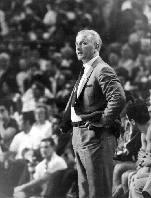 Гомельский-ТренерРукиБоки_1